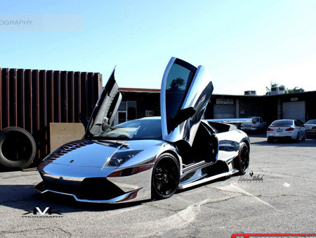 Chiêm ngưỡng Lamborghini Murcielago ‘bóng loáng’