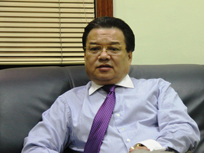 Nợ thuế, người Việt khó hồi hương sau bão