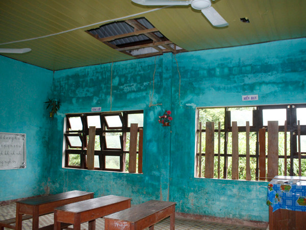 Khu tái định cư thủy điện Sông Tranh 2 bị bỏ hoang và xuống cấp