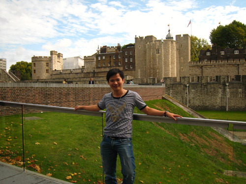 Chàng trai có duyên với… bao cao su