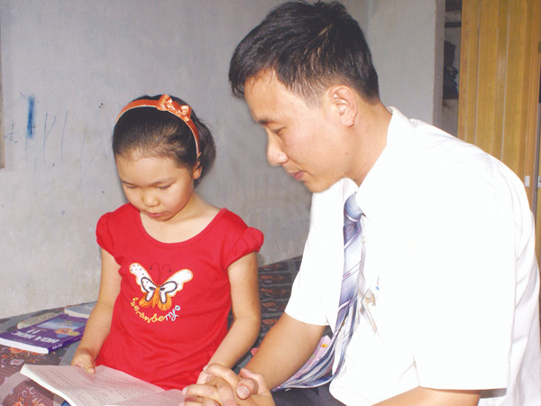 Bé gái 11 tuổi xin học THPT