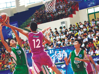 Chiếm lĩnh sân chơi giới trẻ