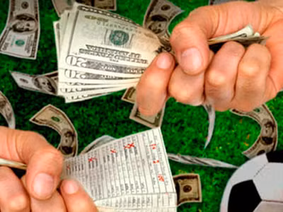 Cá cược bóng đá: Món lợi kếch xù và mặt trái của “đỏ đen”