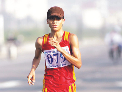 Hai chị em dị nhân 9x: Đi bộ đến vinh quang