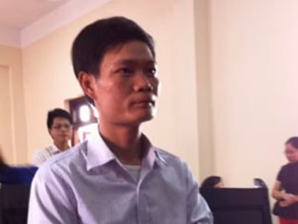 Kĩ sư Tạch thua kiện: nội quy “quý” hơn Luật?