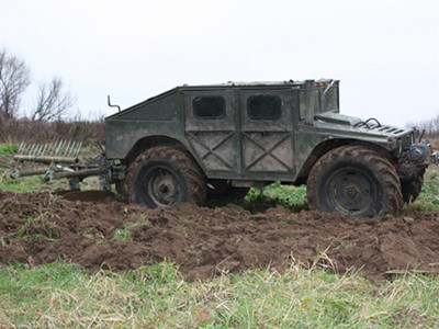 Hummer tự chế của nông dân Nga