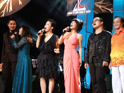 Nhạc Việt: sến soán ngôi sang?