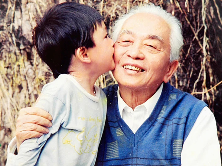 ‘Xin cúi đầu tiễn biệt Đại tướng của nhân dân’