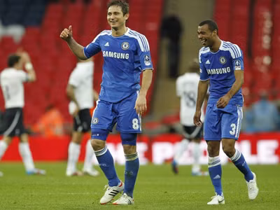 Vùi dập Tottenham, Chelsea vào chung kết