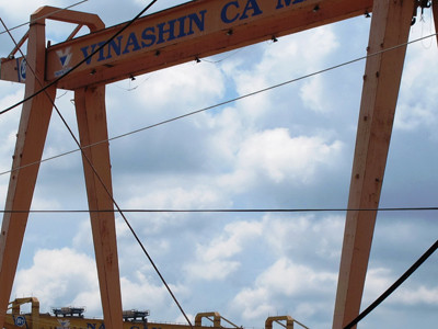 Hoang phế cảng và nhà máy đóng tàu