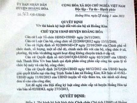 Thanh Hóa: Cách chức Chủ tịch xã dùng bằng giả