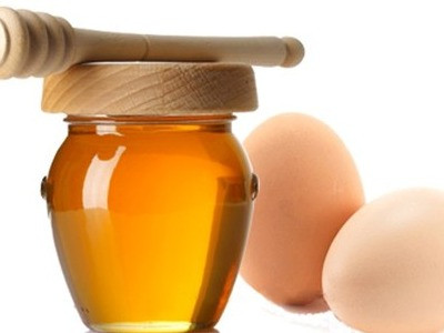 Chăm sóc tóc bóng mượt với trứng gà, mật ong