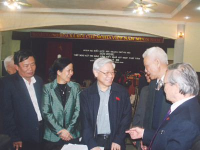 Một buổi tiếp xúc cử tri của Chủ tịch Quốc hội Nguyễn Phú Trọng tại Hà Nội Ảnh: P.V