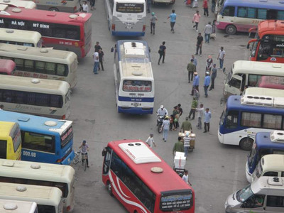 Hà Nội bất lực với xe khách xuyên tâm
