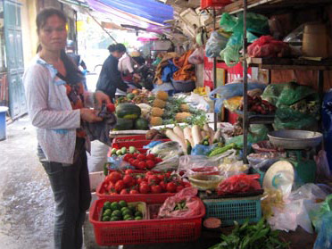 Rau an toàn 'mất hút' tại các chợ dân sinh