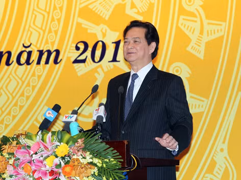 Thủ tướng: Tiếp tục đẩy mạnh tái cơ cấu ngân hàng