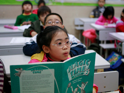 Giờ học tiếng Anh của học sinh tiểu học Tây Sơn, Hà Nội Ảnh: Hồng Vĩnh