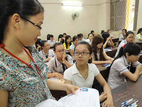 Tuyển sinh ĐH, CĐ 2013: Nhiều trường cắt giảm chỉ tiêu
