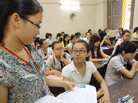 Tuyển sinh ĐH, CĐ 2013: Nhiều trường cắt giảm chỉ tiêu