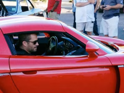 Nụ cười cuối cùng của Paul Walker trên chiếc Porsche