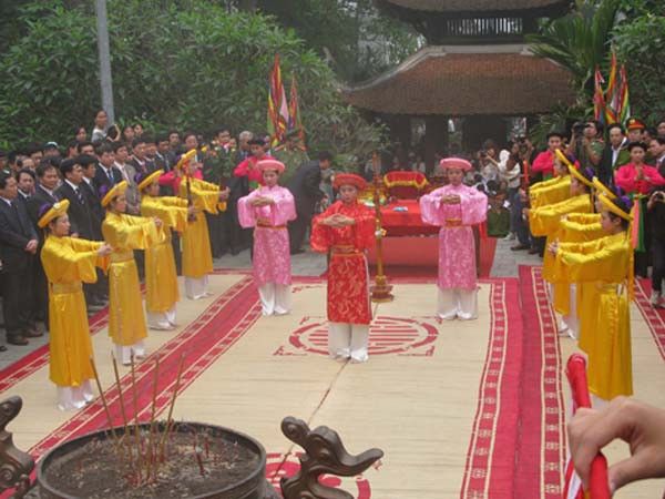 Tế lễ mẫu Âu Cơ