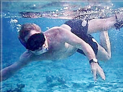 Lặn tìm thi thể trùm khủng bố Osama bin Laden