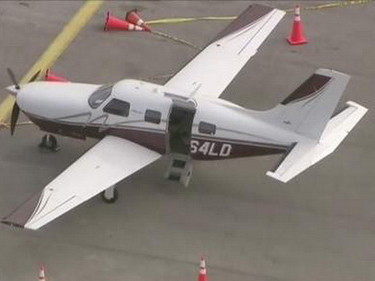 Khách rơi khỏi máy bay ở độ cao 600m