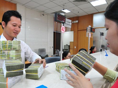 Nếu tiền dồn dập ra thị trường