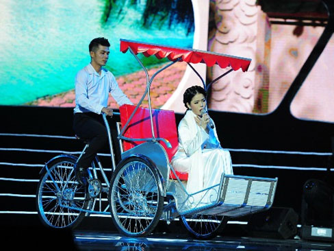 Lệ Quyên 'vượt mặt' Hồ Ngọc Hà, Mỹ Tâm