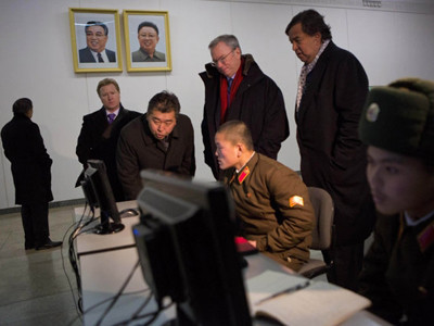 Sứ giả Google kêu gọi Triều Tiên mở cửa internet