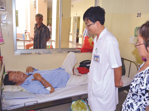 Hàng triệu bệnh nhân phải chờ