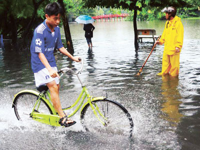 Chi hàng ngàn tỷ đồng, sao vẫn ngập?