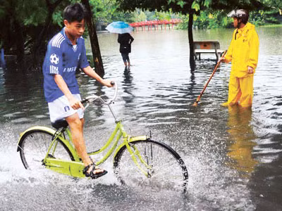 Chi hàng ngàn tỷ đồng, sao vẫn ngập?