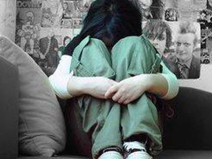 Giở trò đồi bại với bé gái 7 tuổi đến chơi nhà