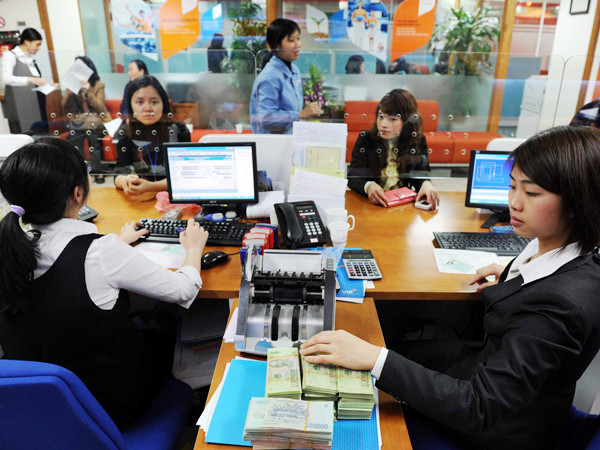 Lại đua vượt trần lãi suất huy động