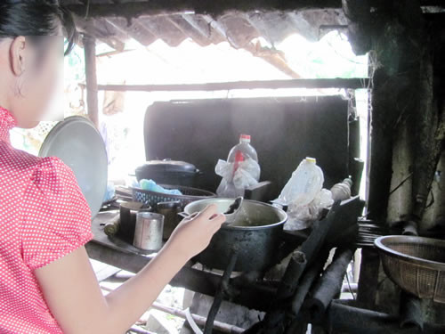 Bé gái 15 tuổi kêu cứu vì bị cưỡng hiếp nhiều lần