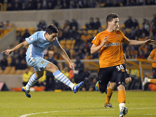 Man City lại vùi dập đối thủ