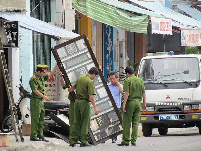 Nổ lớn tại nơi ở của Giám đốc Công an Khánh Hòa