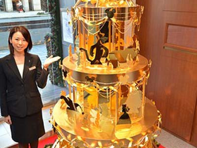 Cây thông Noel làm từ 40kg vàng giá gần 90 tỷ đồng