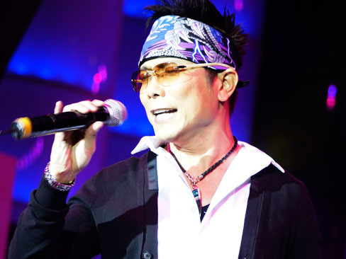 Jimmii Nguyễn đã được cấp hộ chiếu Việt Nam