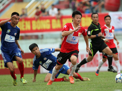Cúp Quốc gia: Đội dẫn đầu V-League rời cuộc chơi