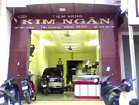 Ngủ dậy, mất gần 200 cây vàng