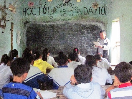 Lớp học của ‘người thầy không bằng cấp’