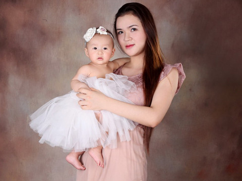 Nữ hoàng trang sức Diễm Hương khoe con gái