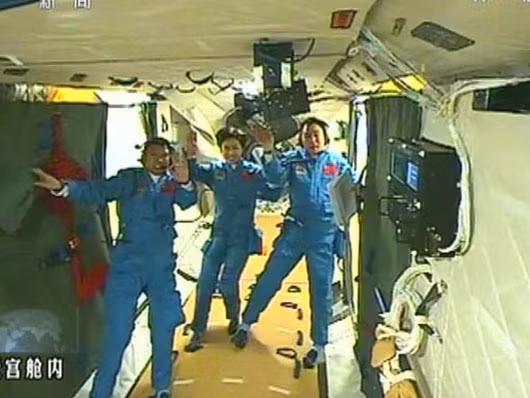 Hình ảnh mới nhất về tàu vũ trụ Thần Châu 9