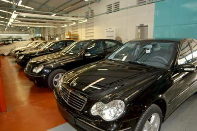 Ô tô bán chậm hơn năm ngoái