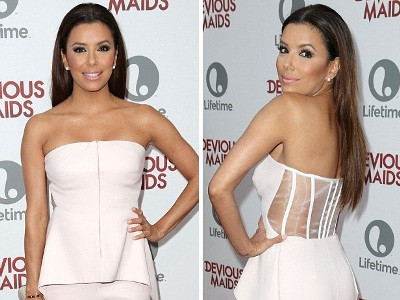 Eva Longoria lại khoe đường cong sexy