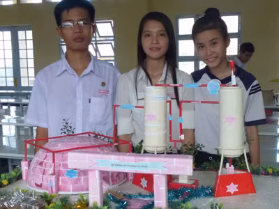 Học trò trường quê đoạt giải cao nghiên cứu khoa học