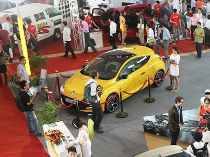 Hà Nội: Phí trước bạ ôtô chính thức còn 12%