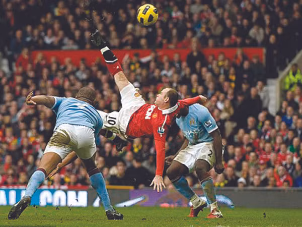 Wayne Rooney cần sớm tìm lại bản năng ghi bàn Ảnh: Getty Images